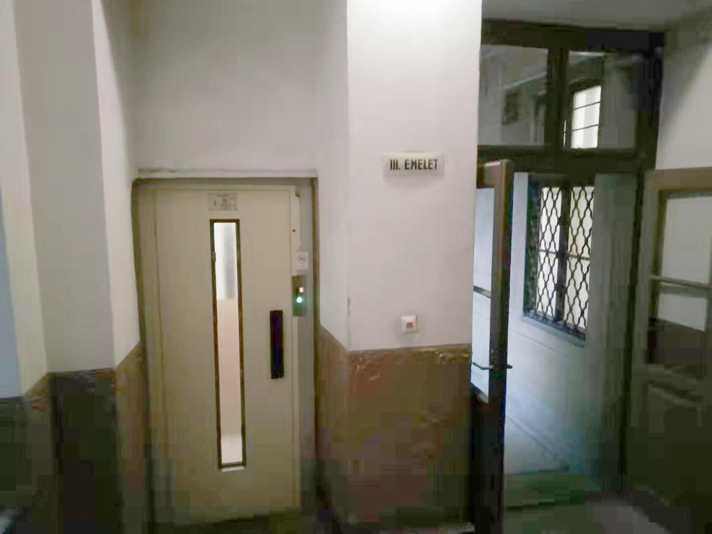 E34 Appartement Boedapest Buitenkant foto
